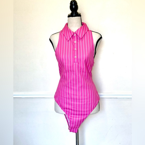 Pink striped bodysuit & pink Pleated Skirt with Belt - Picture 4 of 5